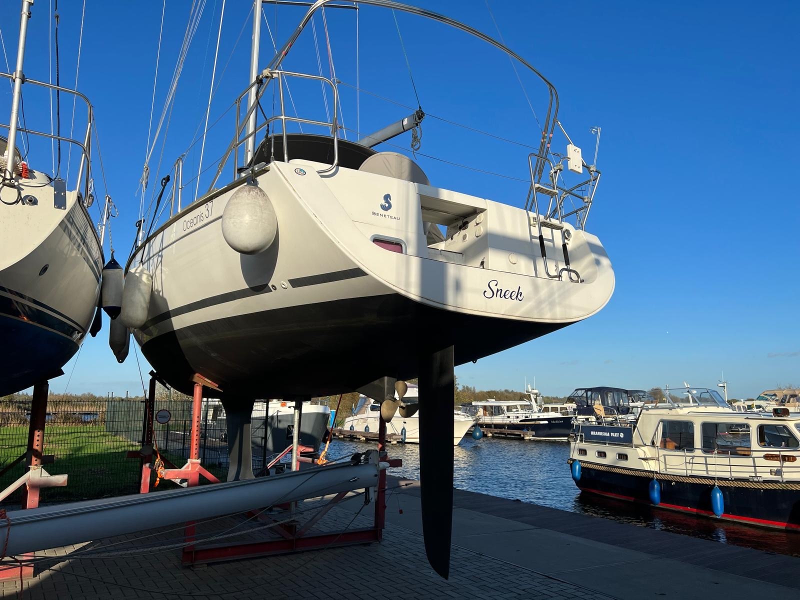 foto: 23 Beneteau Oceanis 37