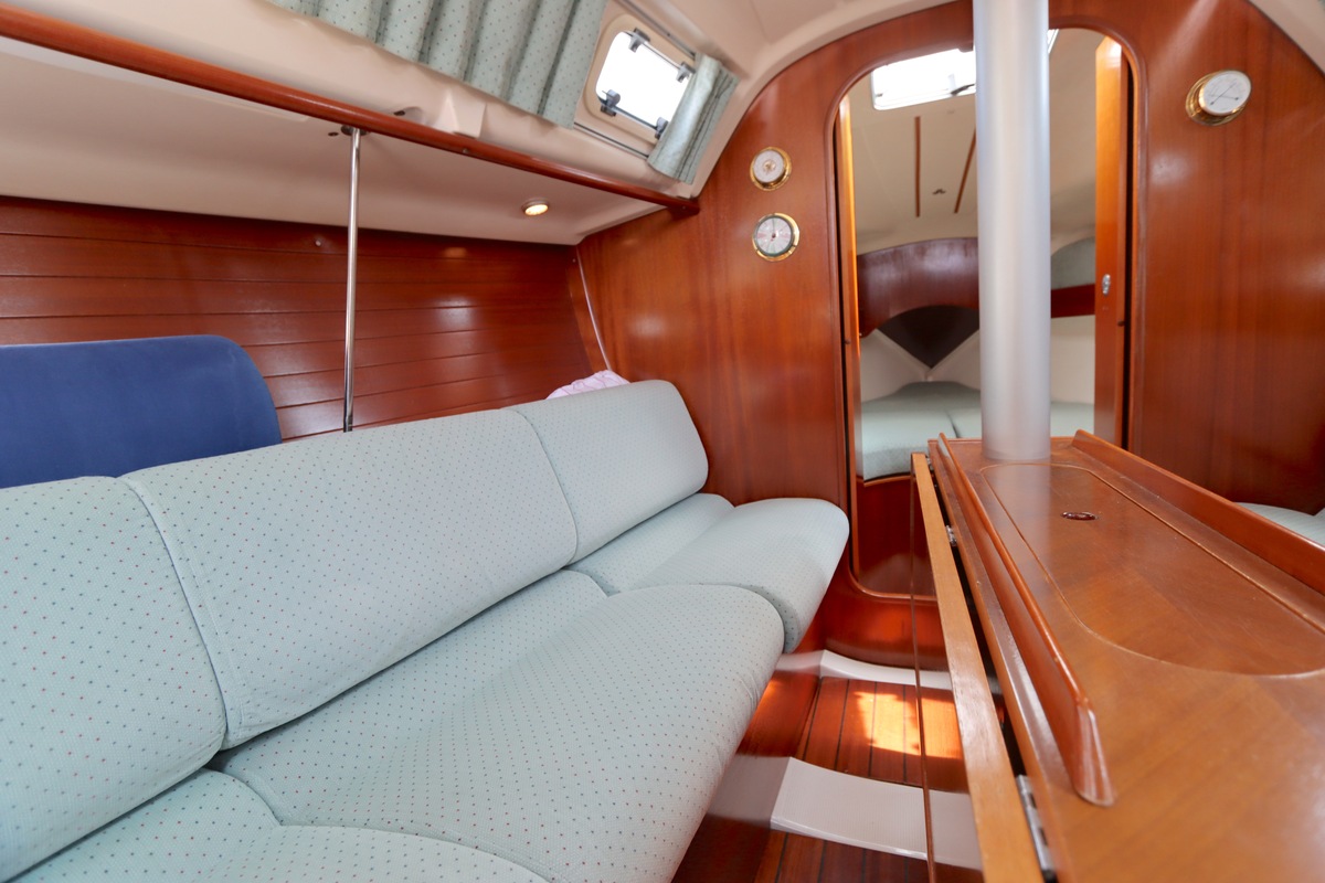 foto: 29 Beneteau Oceanis 300