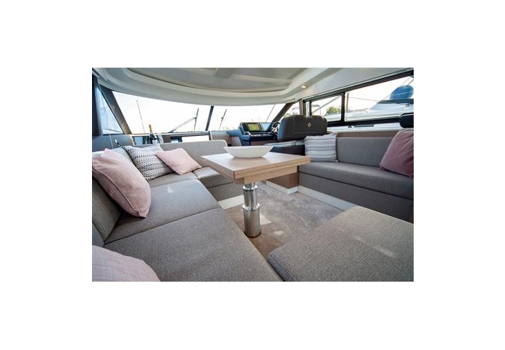 foto: 13 Prestige 460 Fly