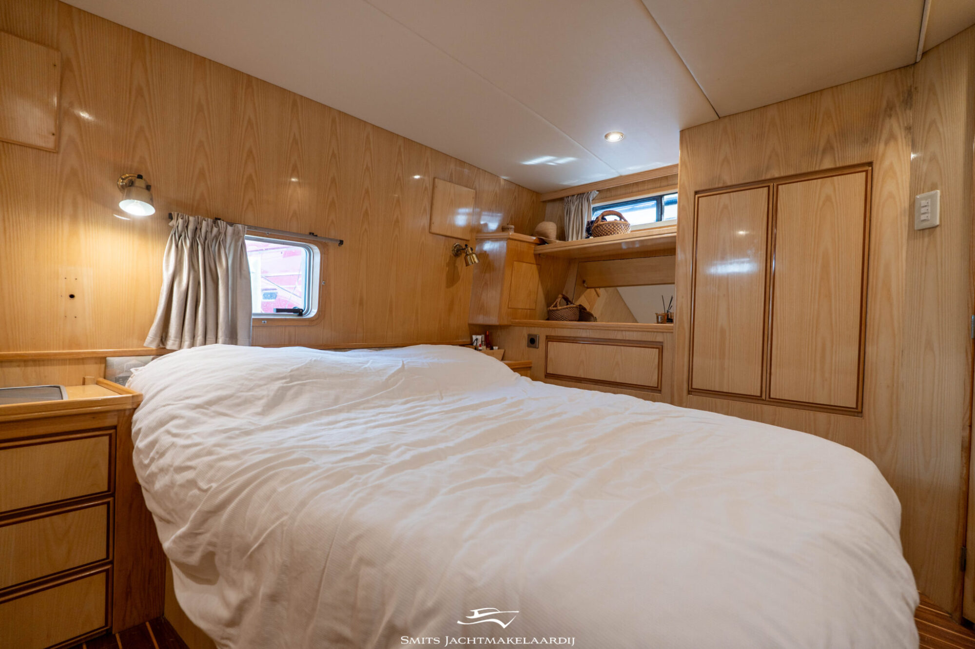 foto: 80 Astor Astor 37 Flybridge
