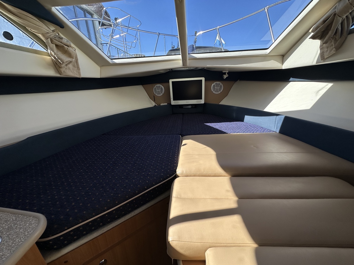 foto: 26 Bayliner 246 Discovery 