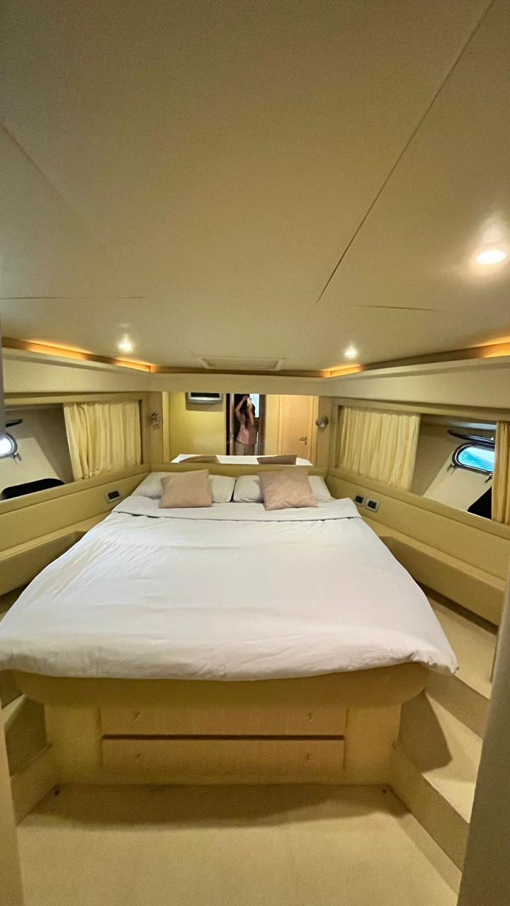 foto: 20 Ferretti  500 Elite