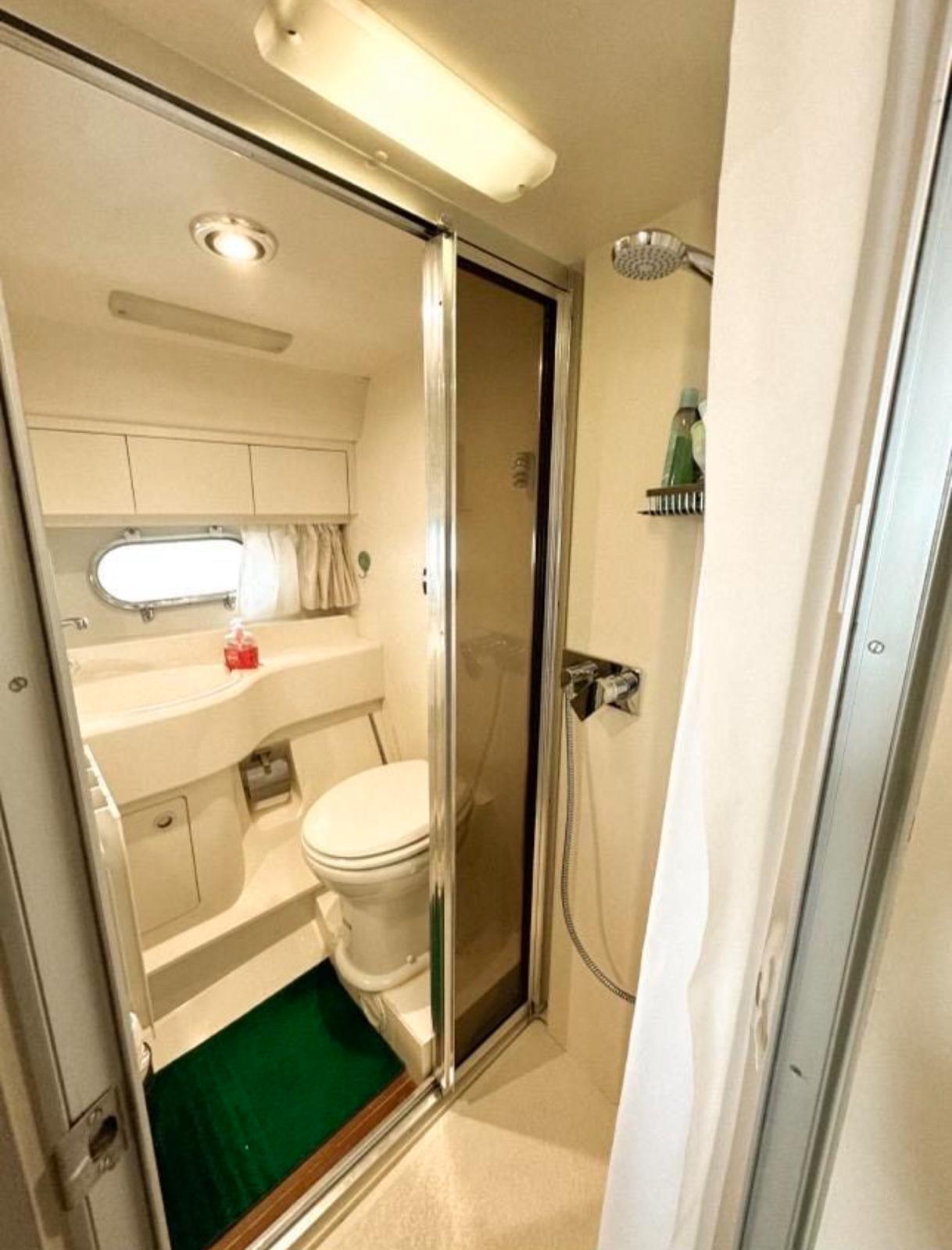 foto: 21 Princess Princess 48 Flybridge