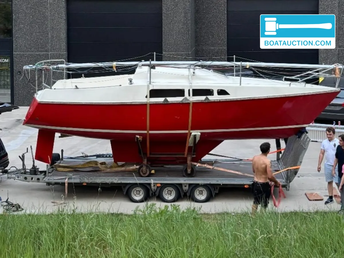 hoofdfoto: 1 Omega 750