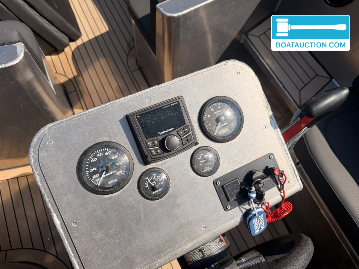 foto: 14 Luxury Alu tender 65