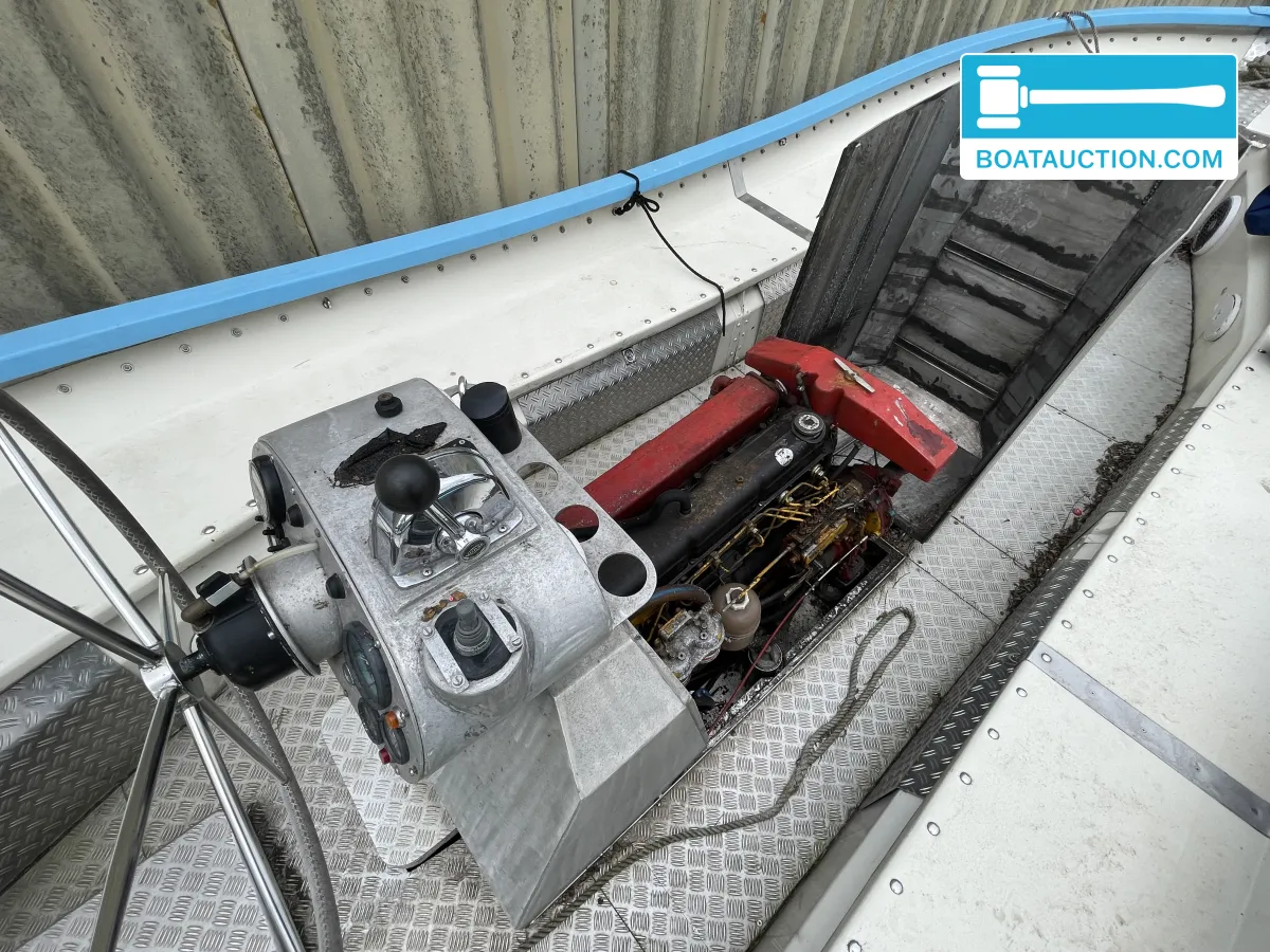 foto: 16 Sloep 850