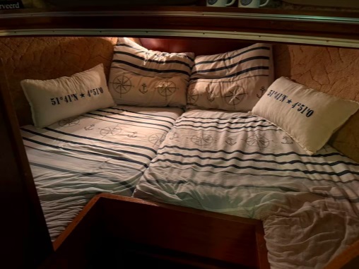 foto: 12 Meeuwkruiser  1100 DB AK GS