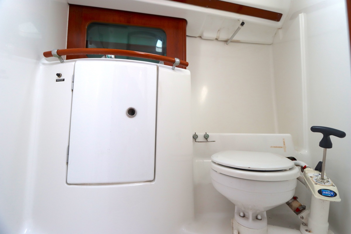 foto: 28 Beneteau Oceanis Clipper 331 Lifting keel