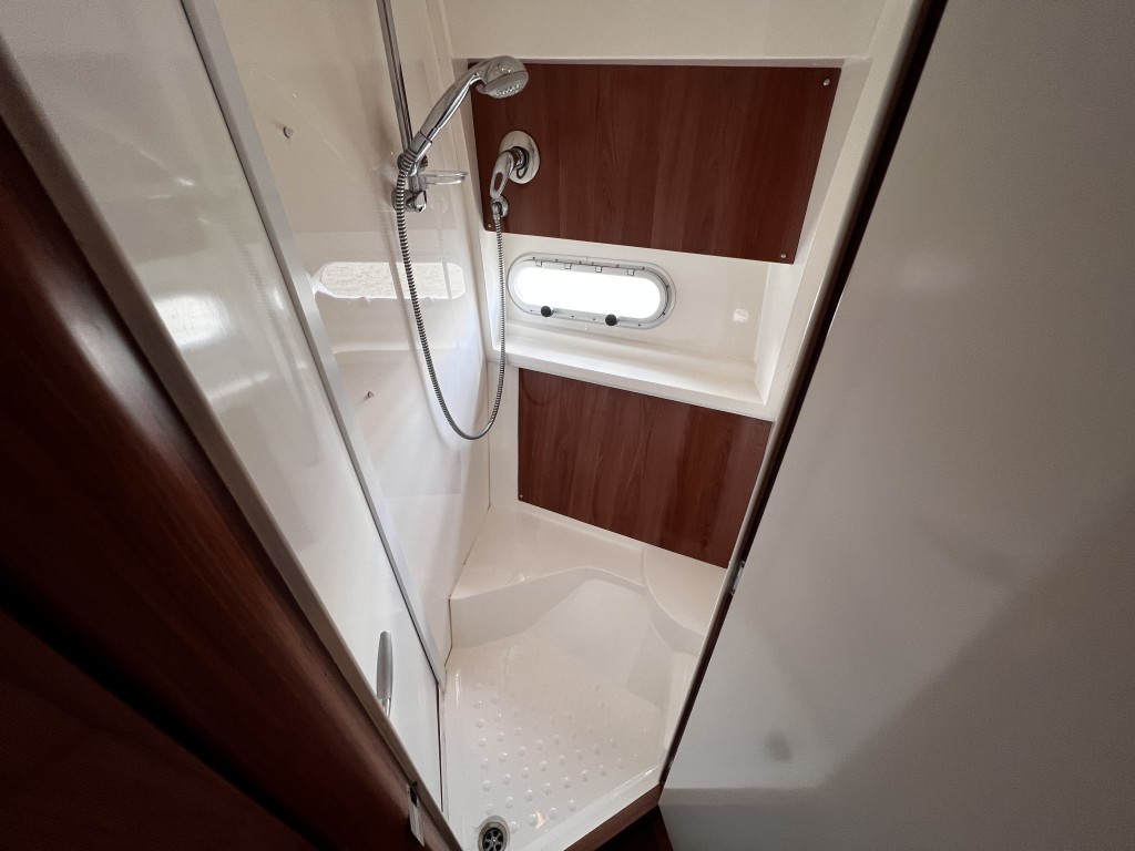 foto: 27 Sealine  S38