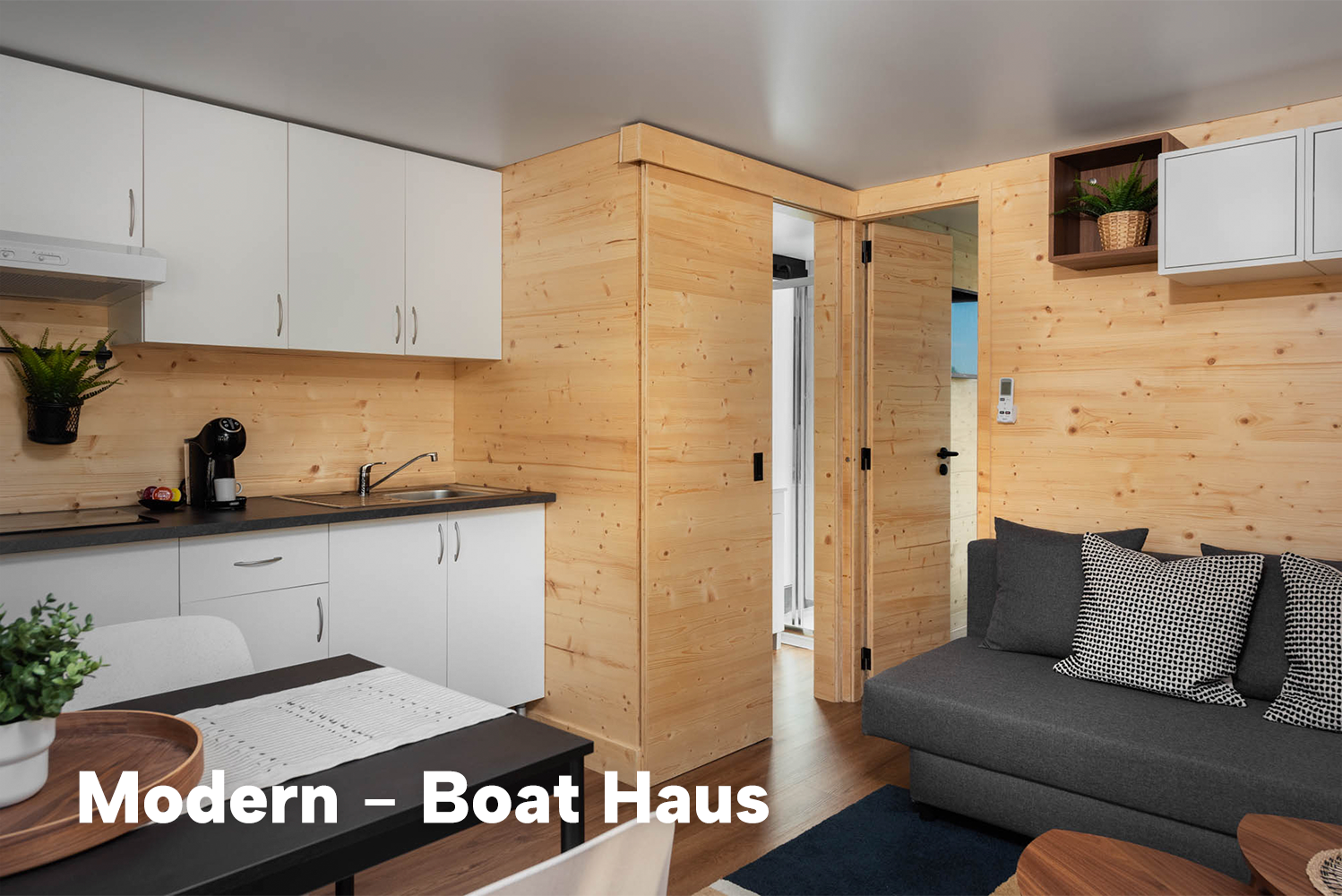 foto: 11 Boat Haus Mediterranean 8X4 MODERN Houseboat