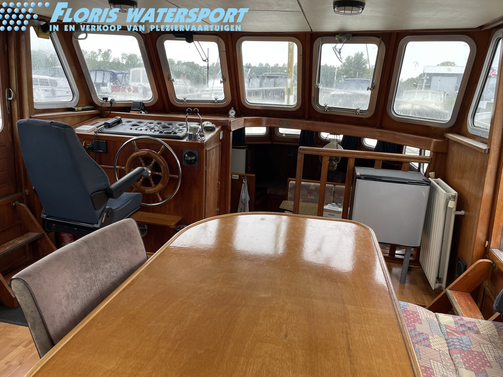 foto: 13 Van Brussel trawler 1380