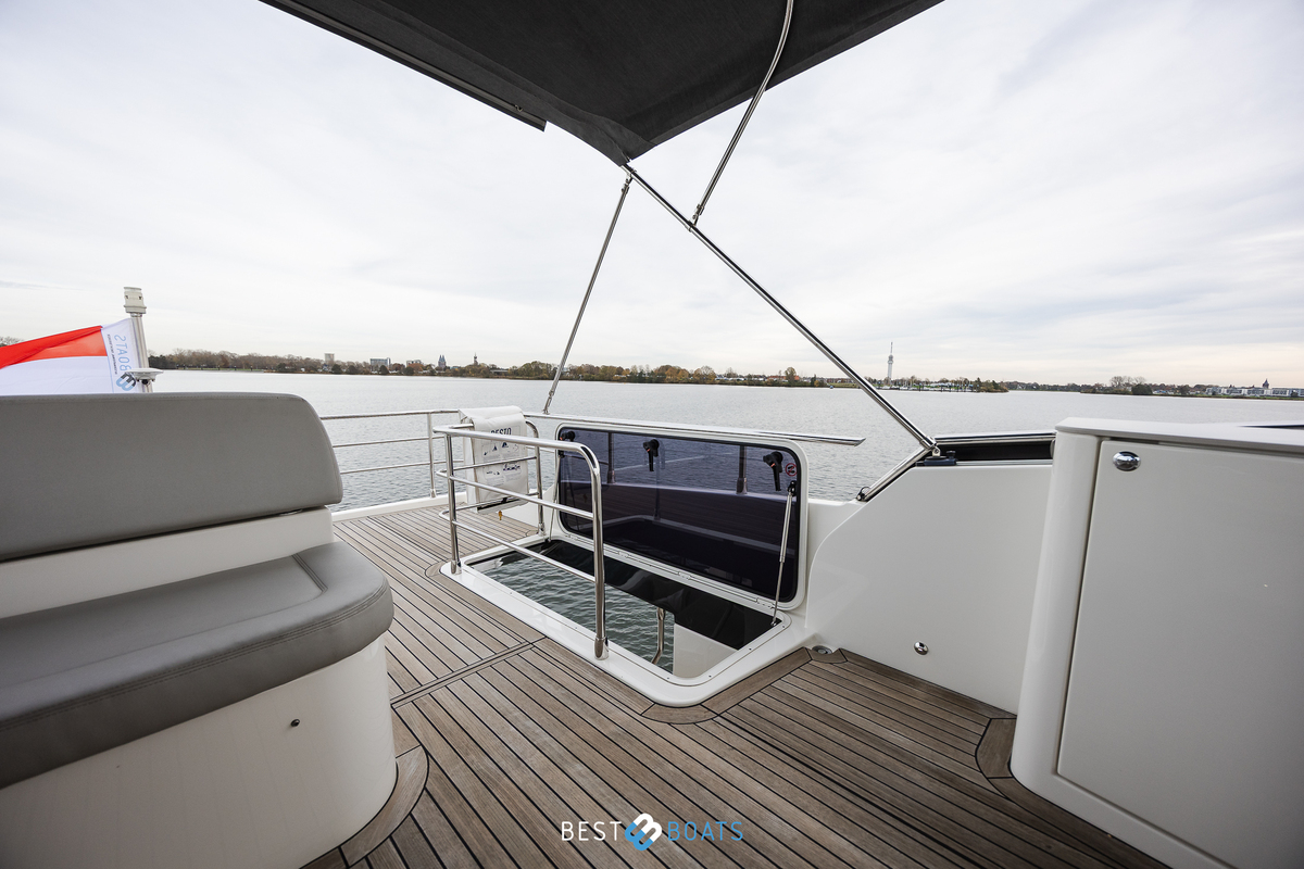 foto: 66 Absolute  Navetta 52