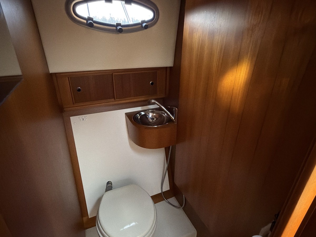 foto: 11 Antaris  Mk 825 