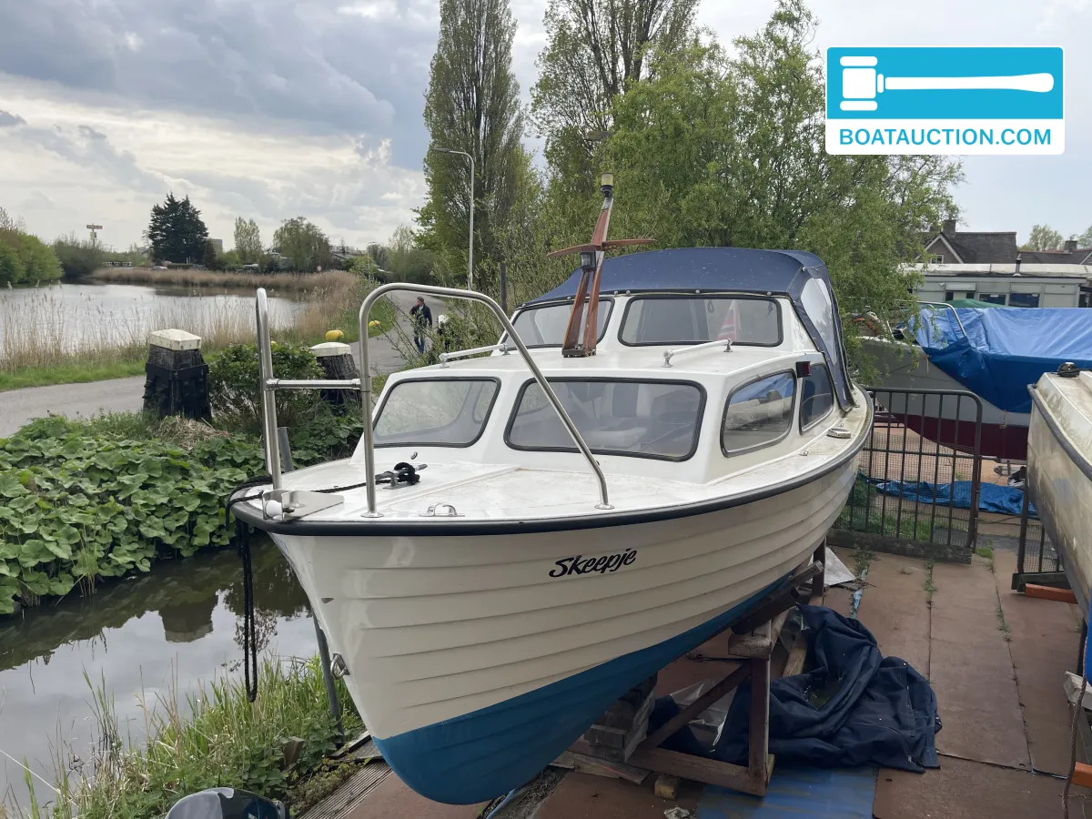 foto: 15 Kajuitboot 650
