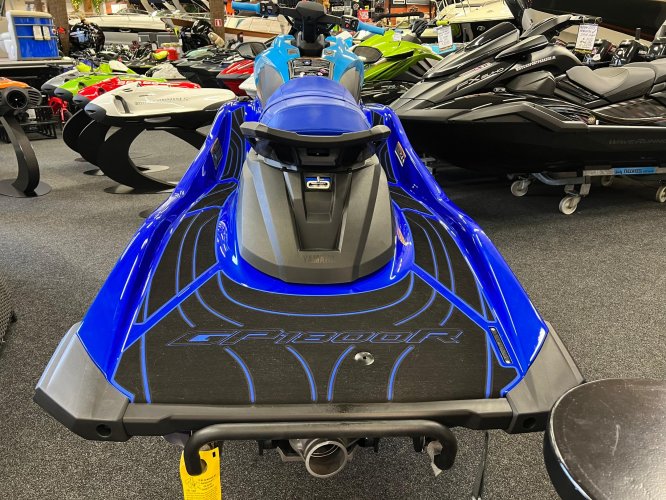 foto: 10 Yamaha Boats GP1800R HO