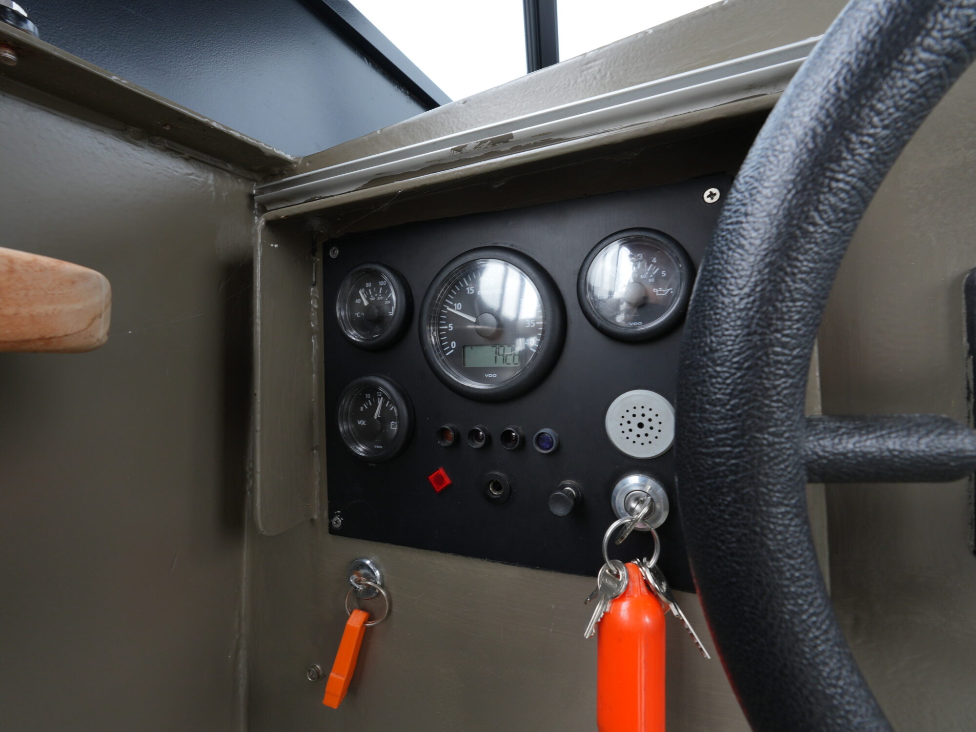 foto: 21 Matez Matez 8.20 OK Cabrio