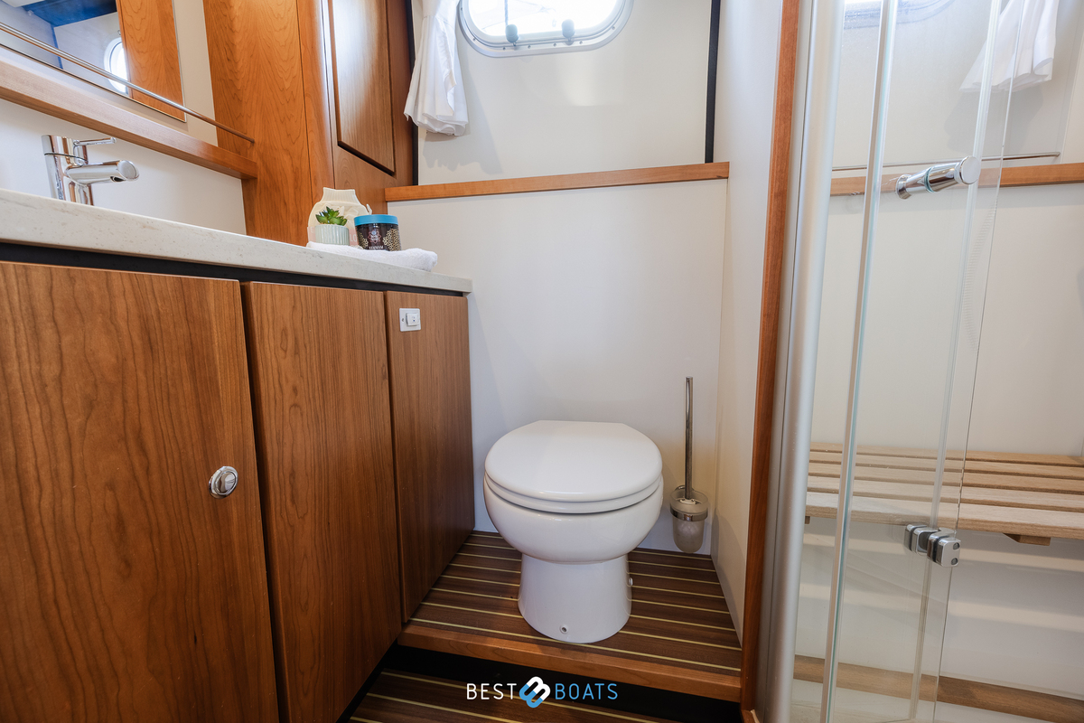 foto: 37 Linssen  Grand Sturdy 40.0 AC