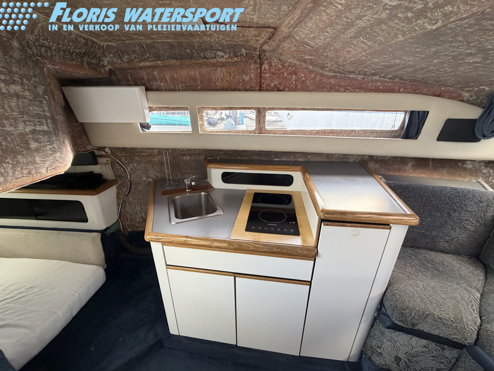 foto: 8 Bayliner 2855 Ciera Sunbridge