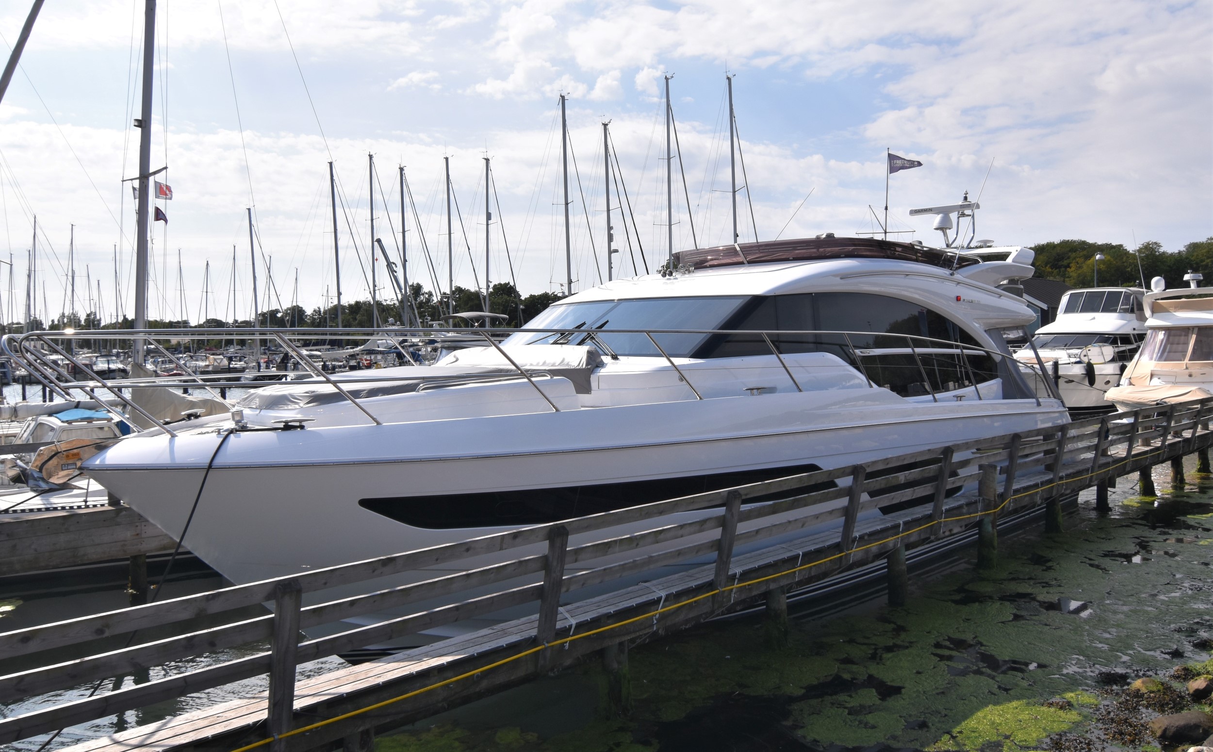 foto: 27 Princess  F55