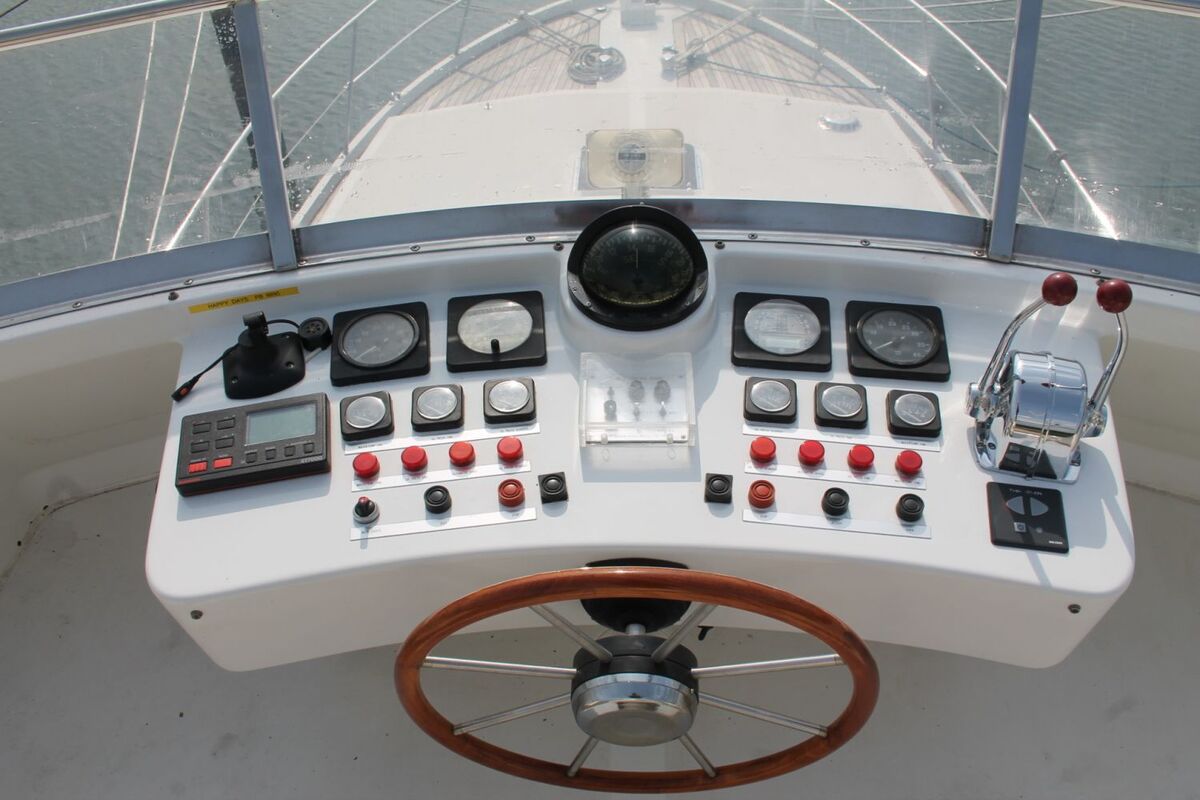 foto: 23 Neptunus 133 Flybridge