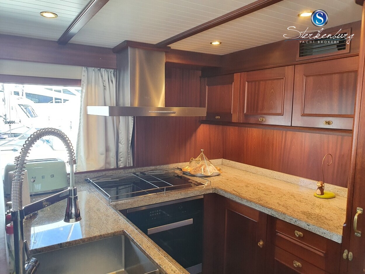 foto: 70 Alm Delfino 60