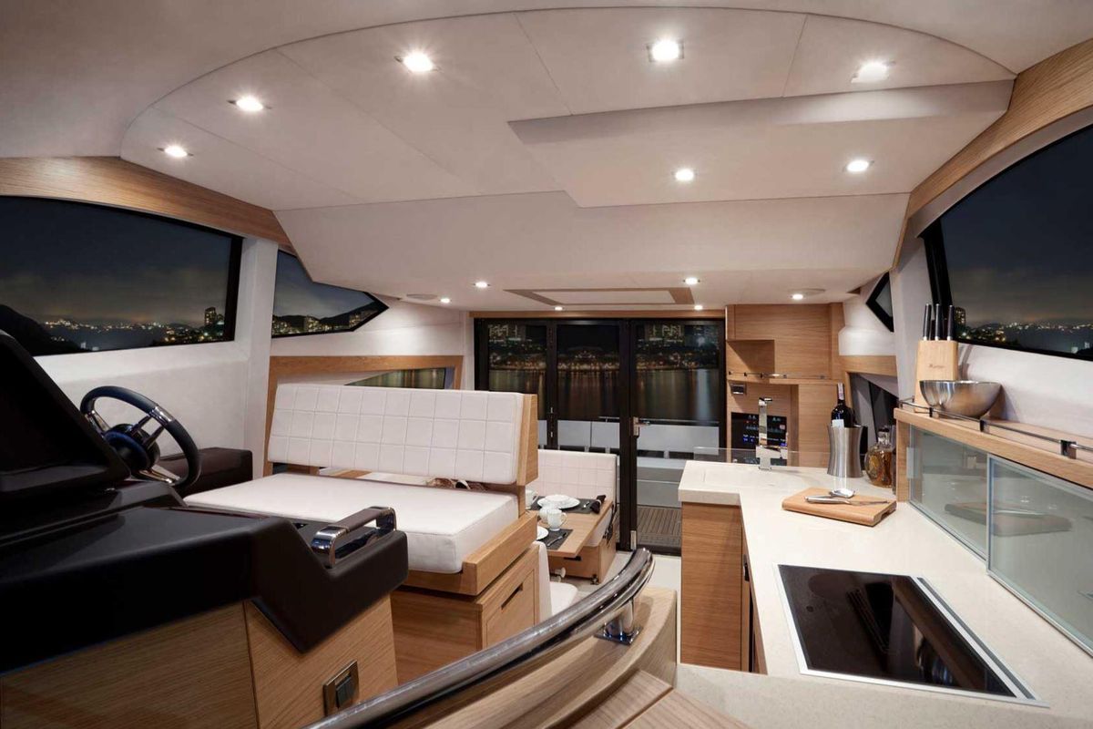 foto: 18 Galeon 420 FLY