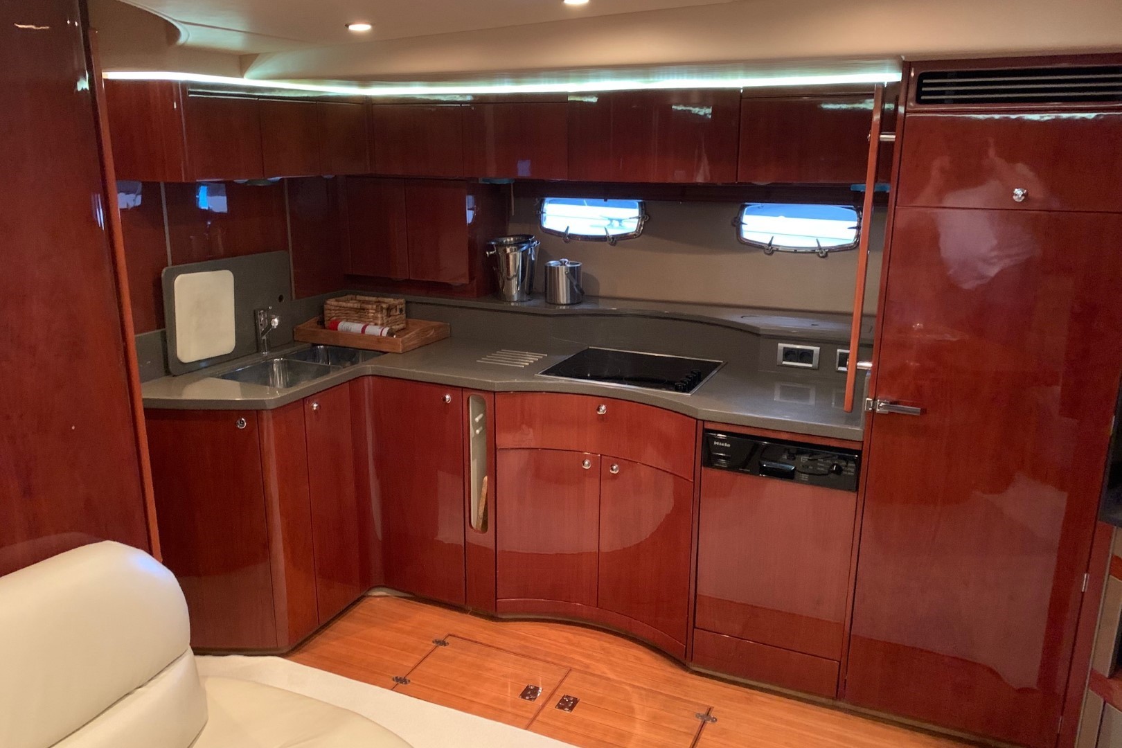 foto: 12 Fairline  Targa 62