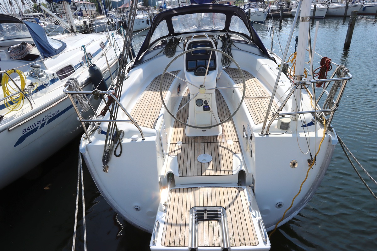 foto: 82 Bavaria  34 Cruiser