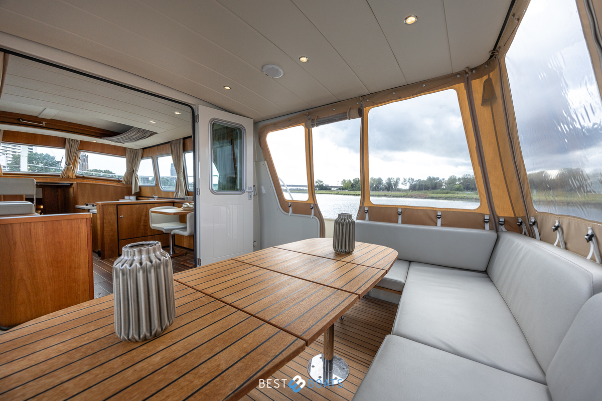 foto: 31 Linssen Grand Sturdy 40.0 Sedan