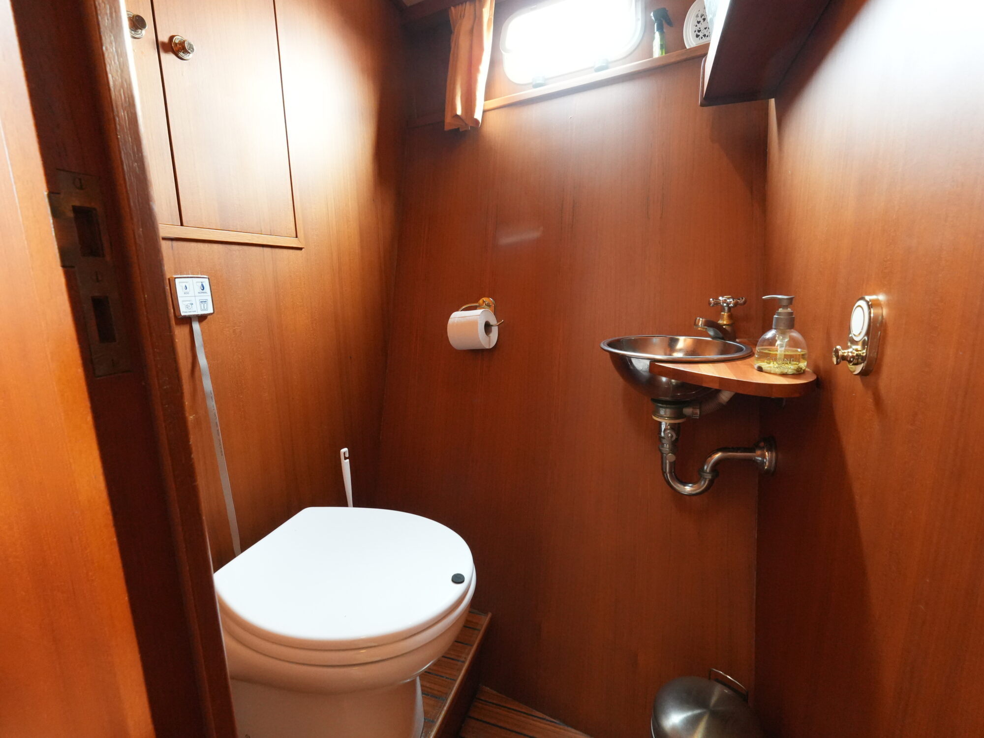 foto: 42 Barkas Barkas 12.00 OK