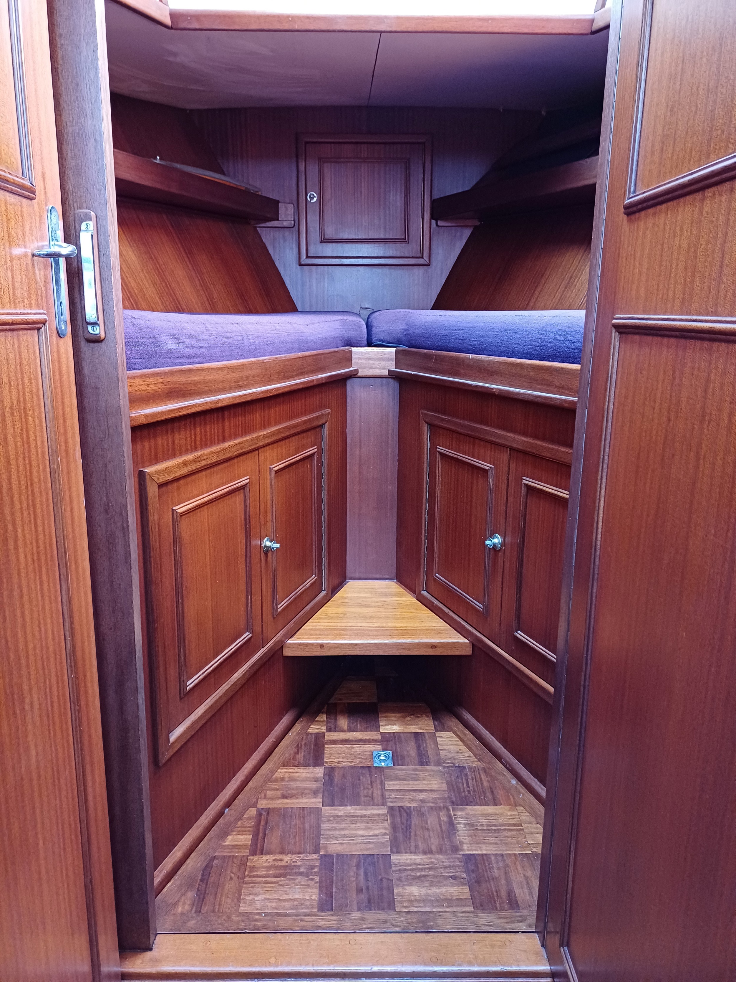 foto: 38 Motorsailer W. De Vries-Lentsch Jr Sirocco