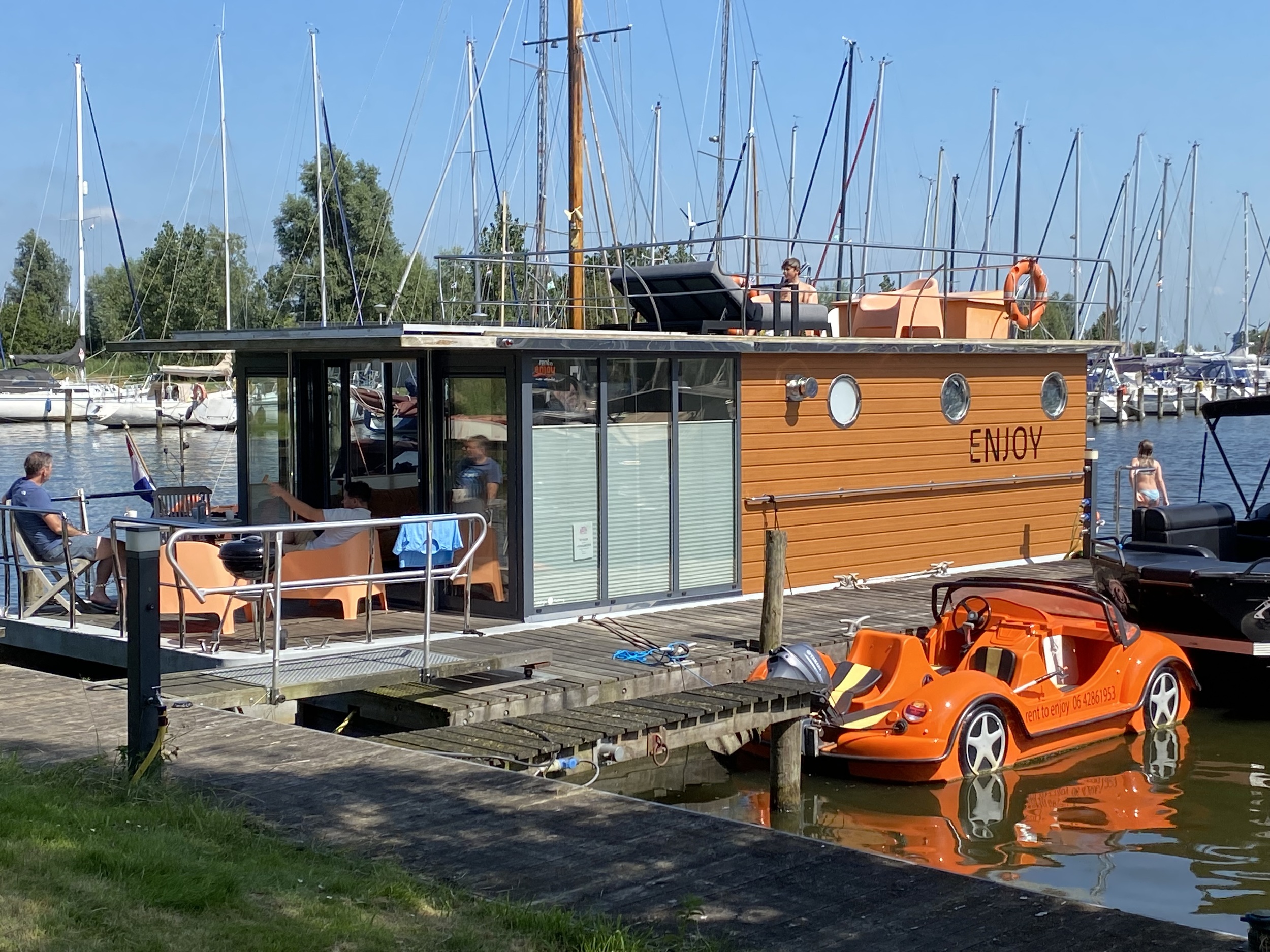 La Mare Houseboat Met Ligplaats Model DFS Aluminium