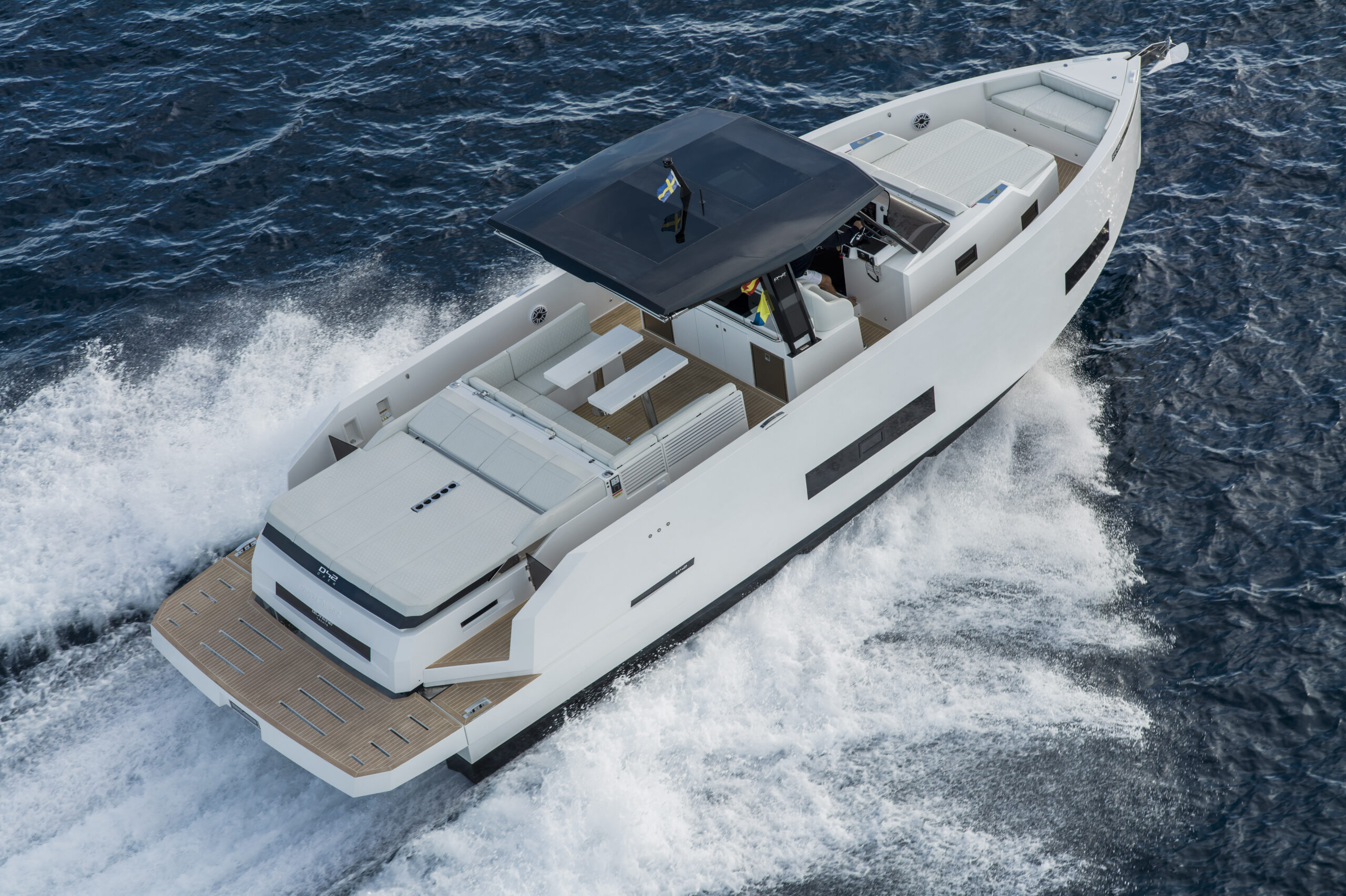 foto: 28 DeAntonio D42