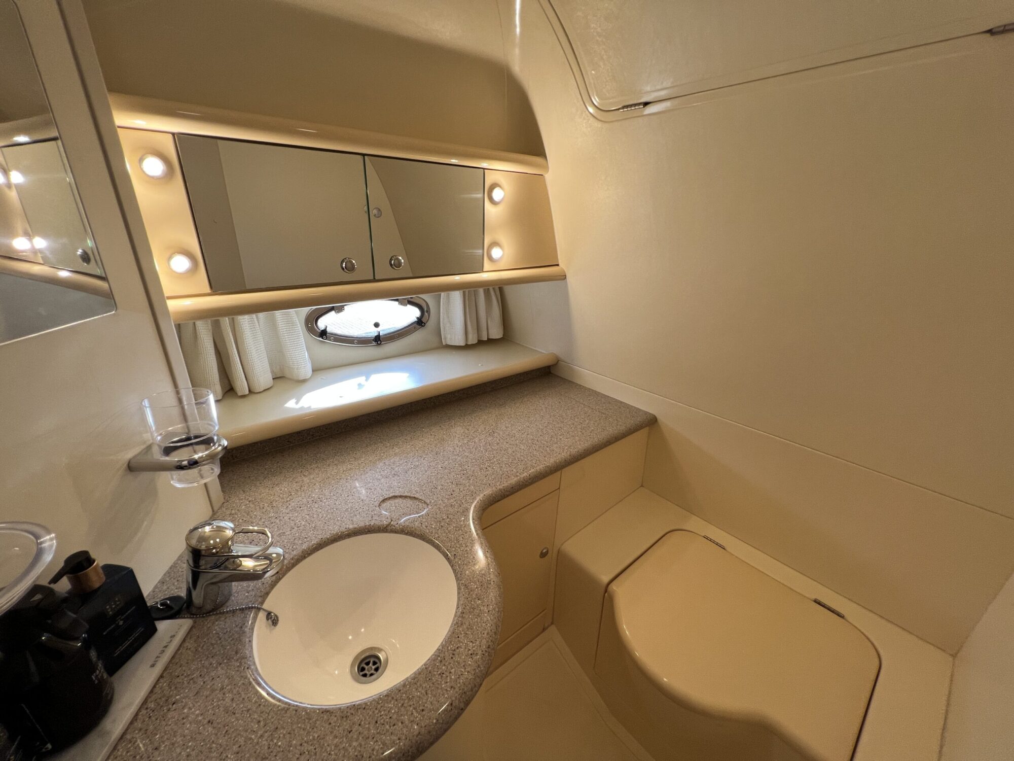 foto: 30 Sunseeker Sunseeker Superhawk 48 Cabrio