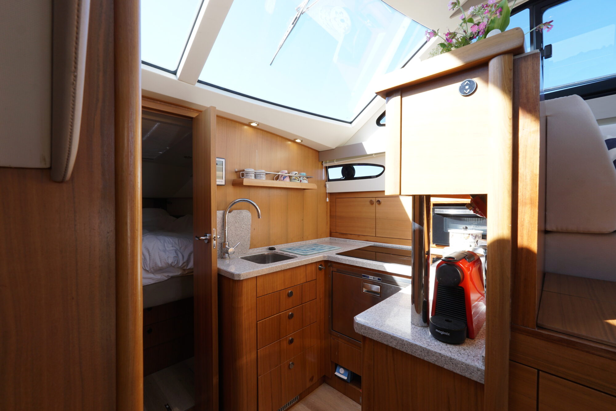 foto: 34 Haines Haines 32 Offshore