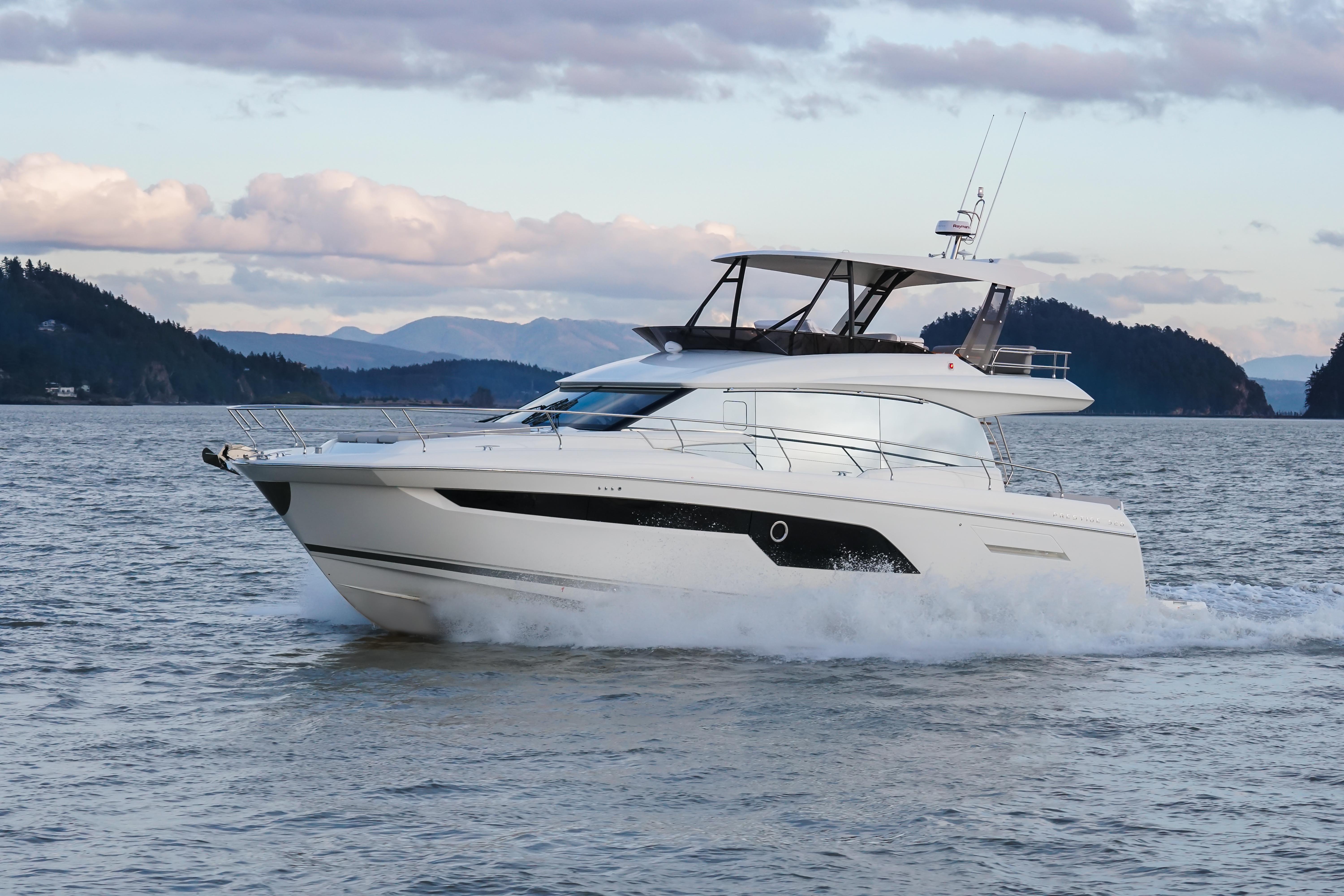 foto: 16 Prestige 420 Fly