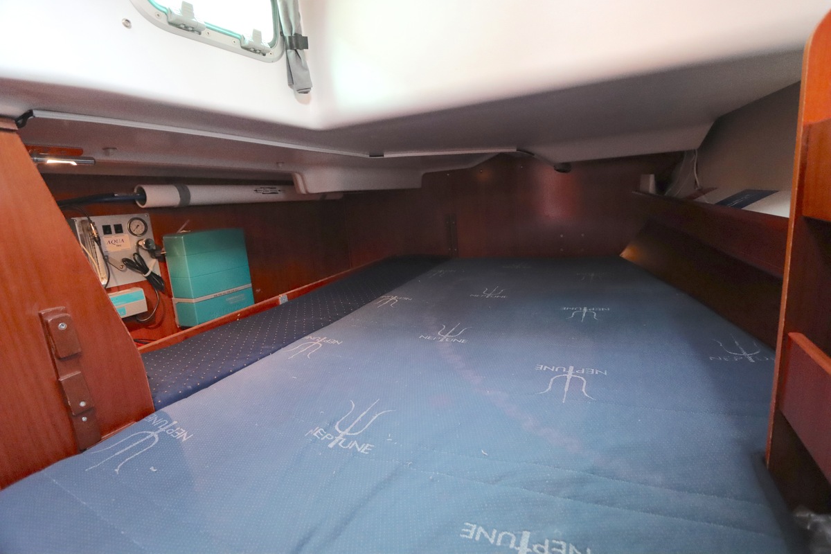 foto: 61 Beneteau Oceanis 423 Clipper 