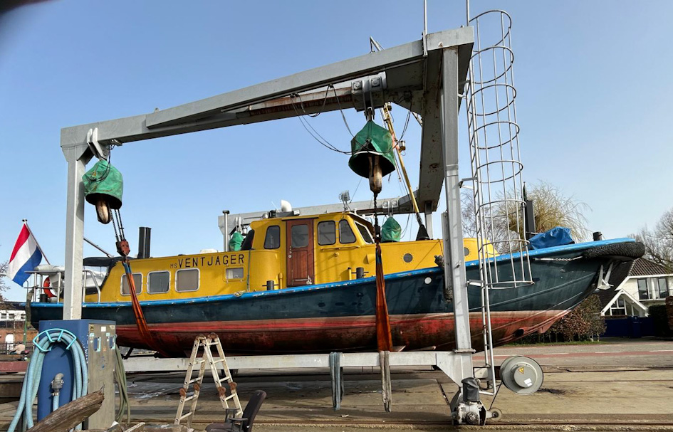 foto: 30 Varend Woonschip ex RWS vlet 14.78