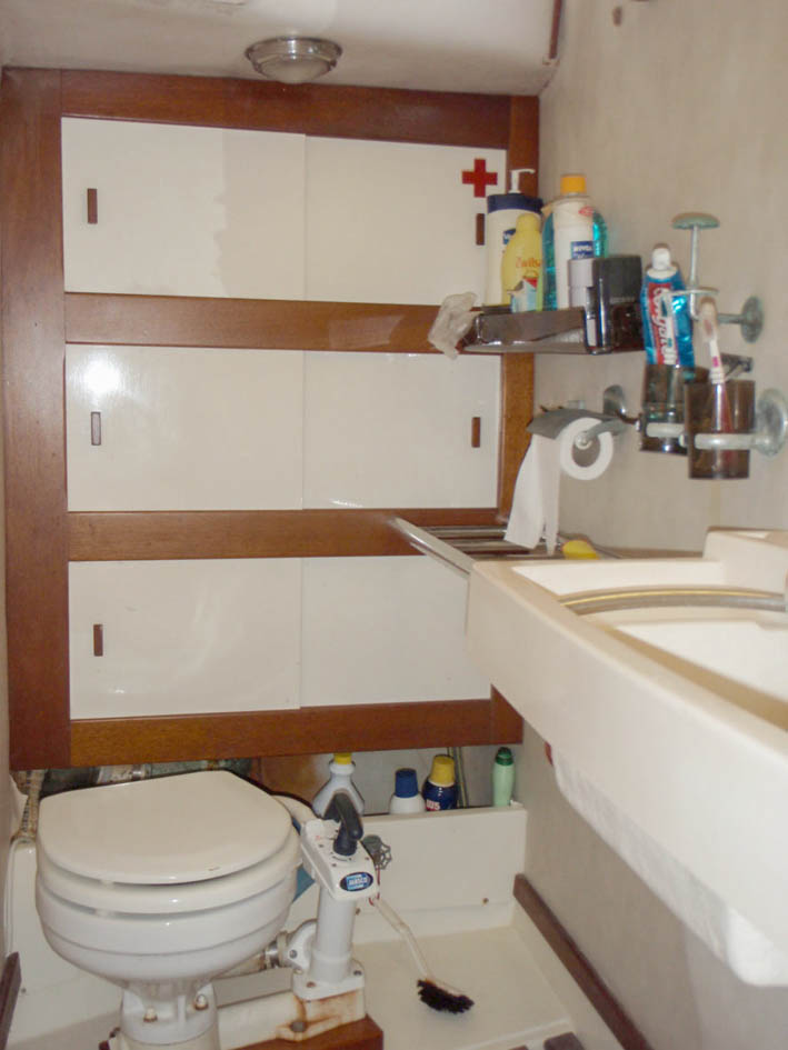 foto: 32 Amel Meltem 52