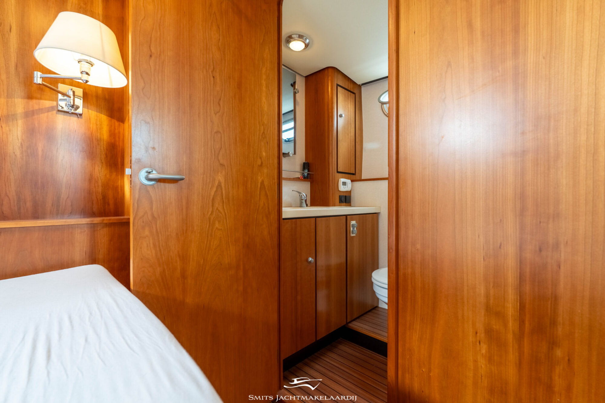 foto: 74 Linssen Linssen Grand Sturdy 43.9 AC