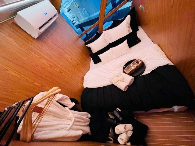 foto: 21 Houseboat Holiday HB 39 Elektrisch En Hybride + Sauna