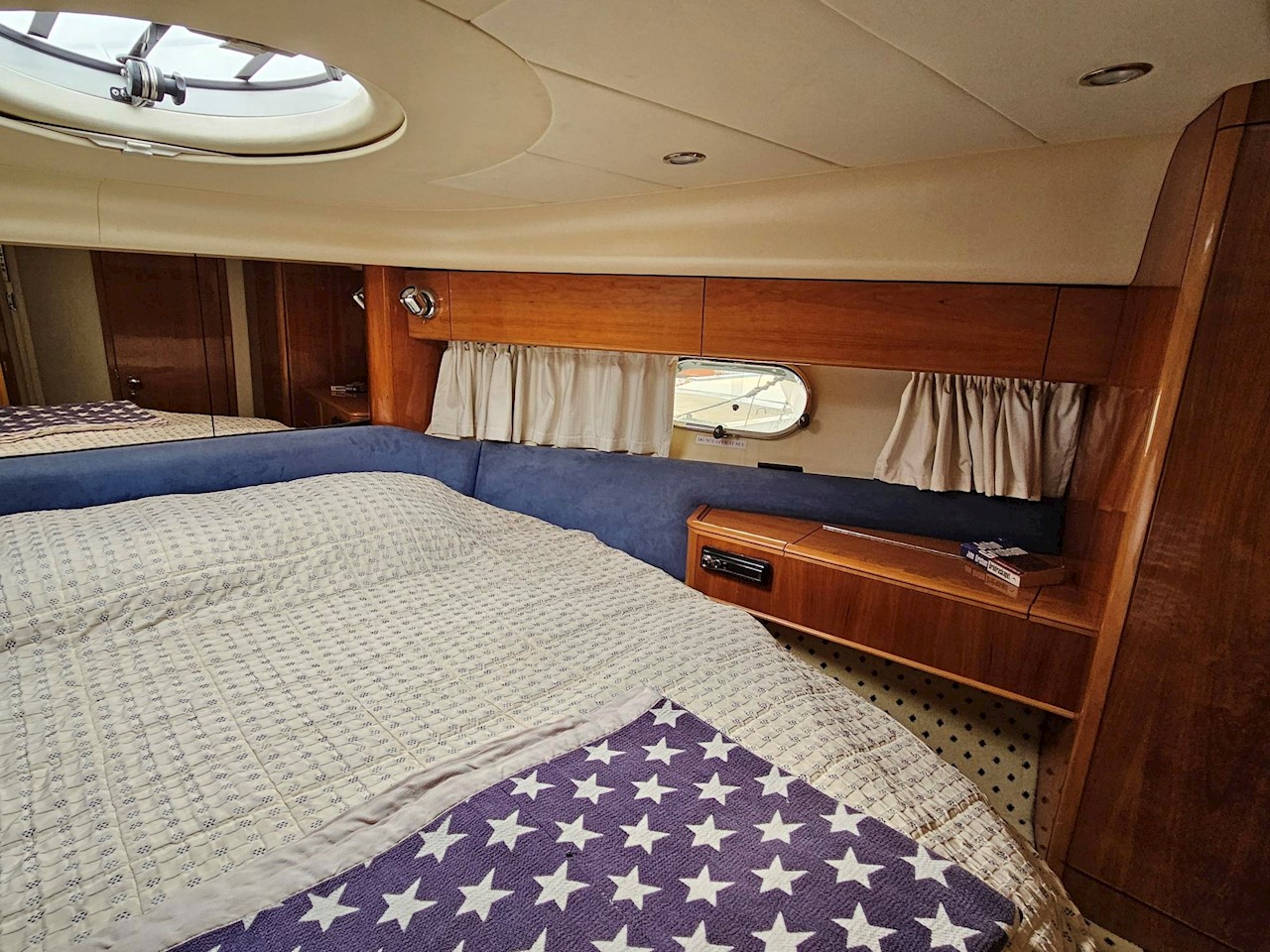 foto: 27 Princess 52 FLY