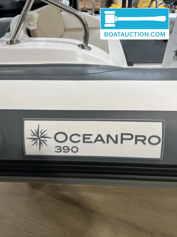 foto: 12 Ocean Pro 390