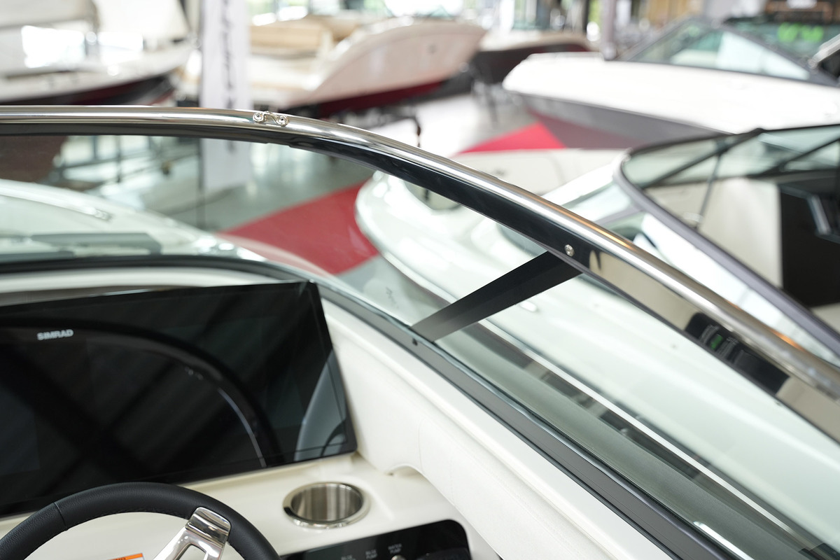 foto: 81 Sea Ray SLX 250