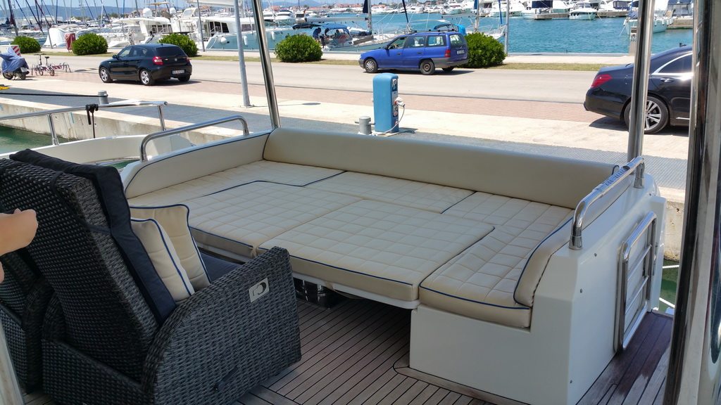 foto: 21 Azimut 75