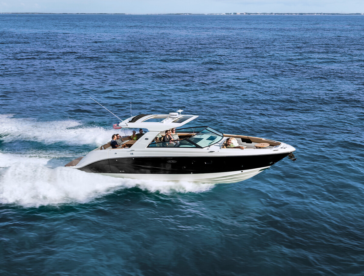 foto: 4 Sea Ray SLX 400