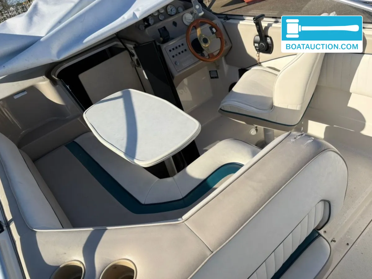 foto: 12 Bayliner 2355