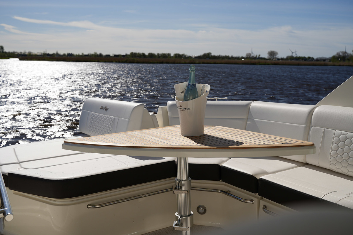 foto: 47 Sea Ray Sundancer 320