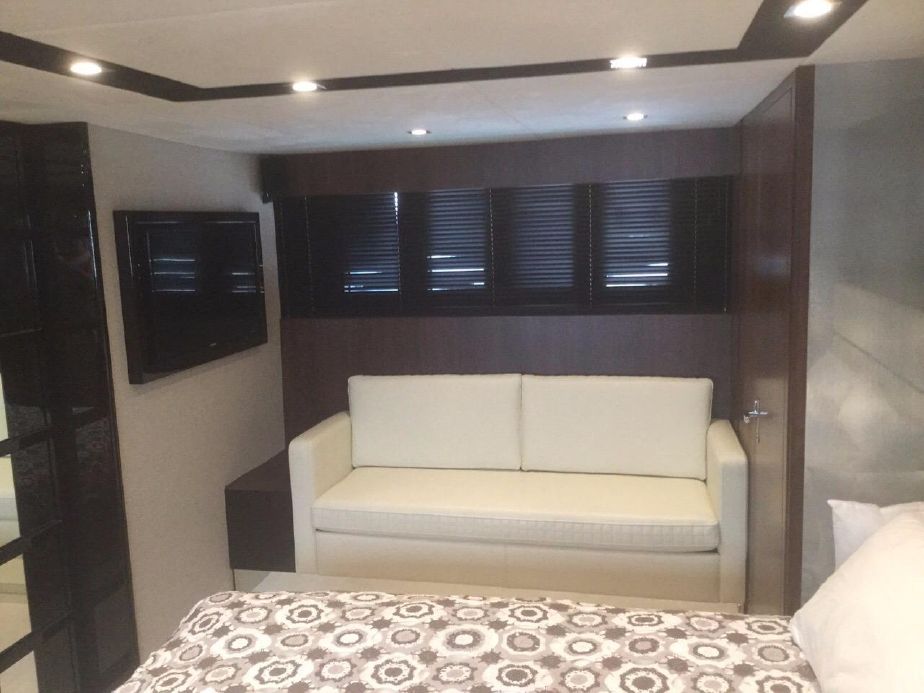 foto: 25 Fairline Squadron 78