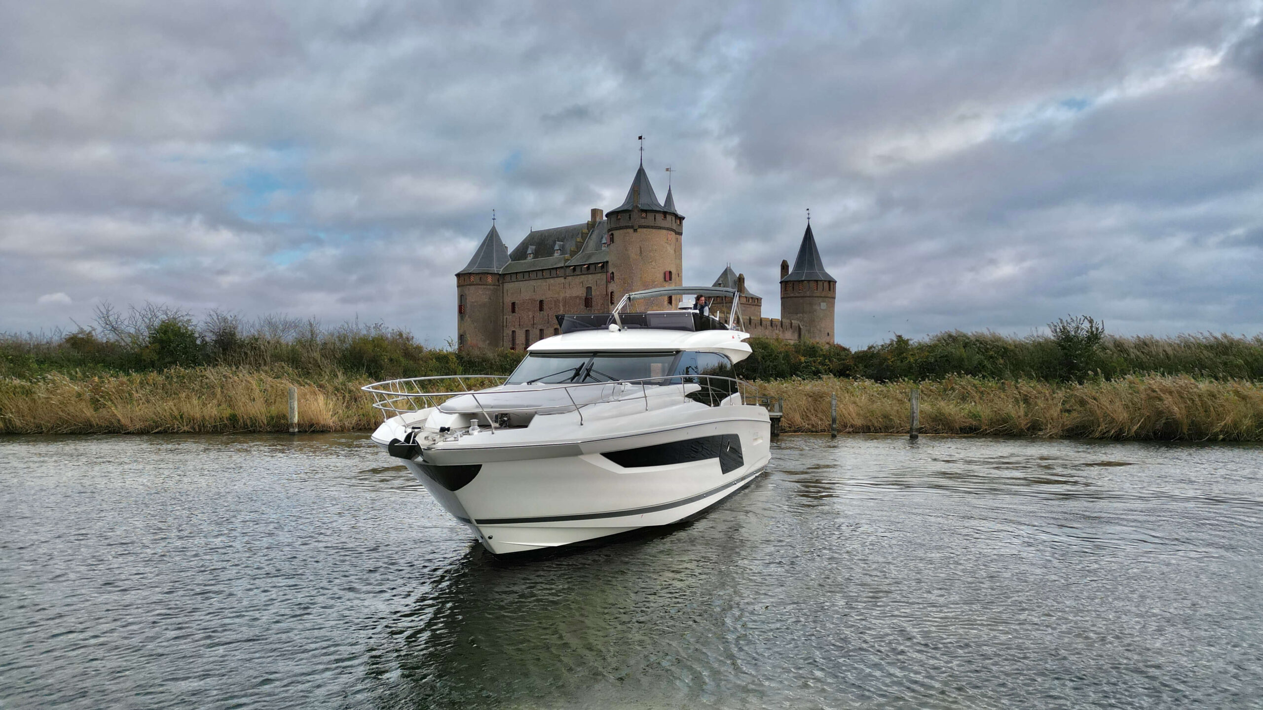 foto: 56 Prestige 590 Flybridge #49